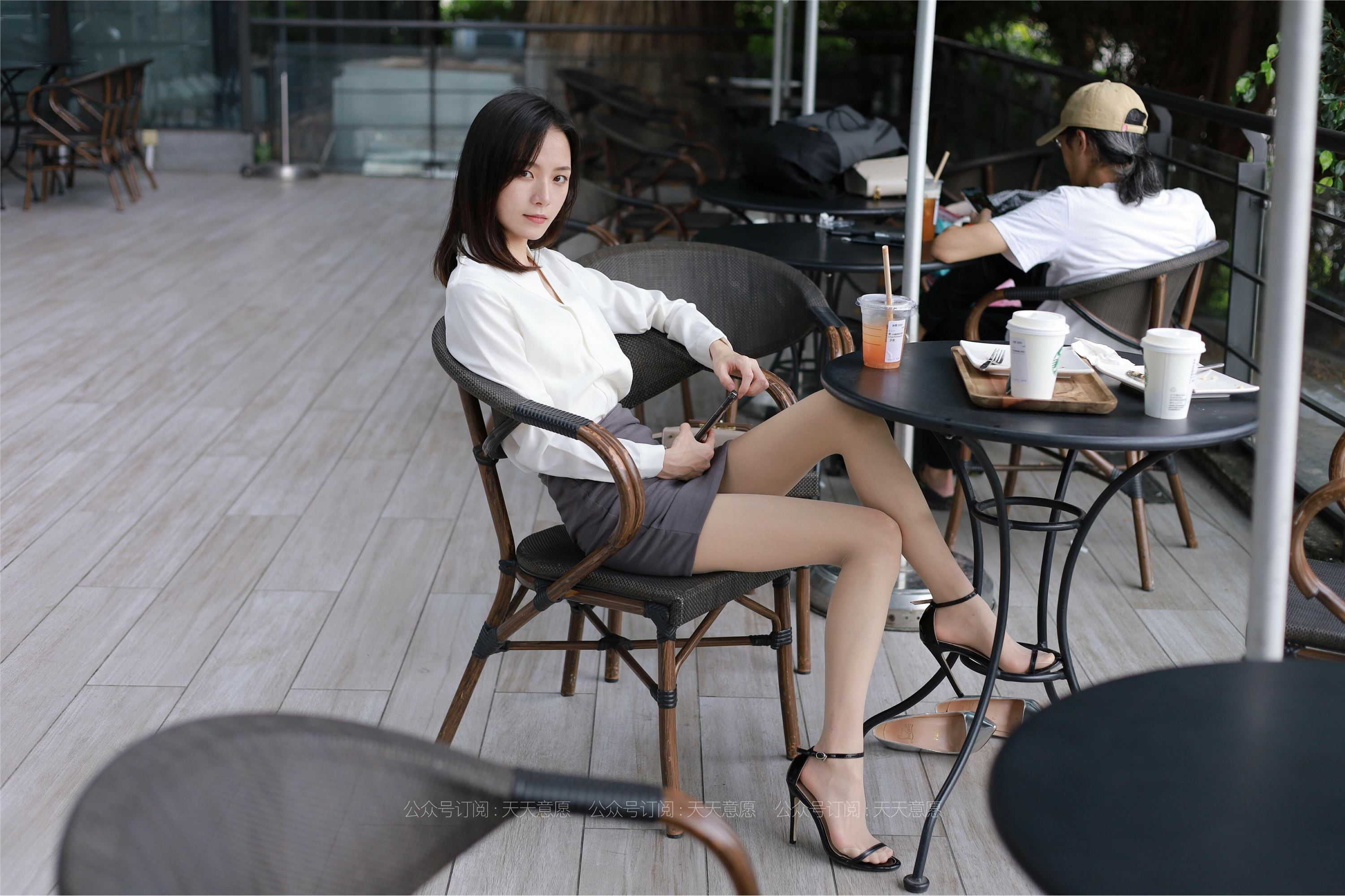 IESS异思趣向  2021.07.08 丝享家855：小六《白色OL装》